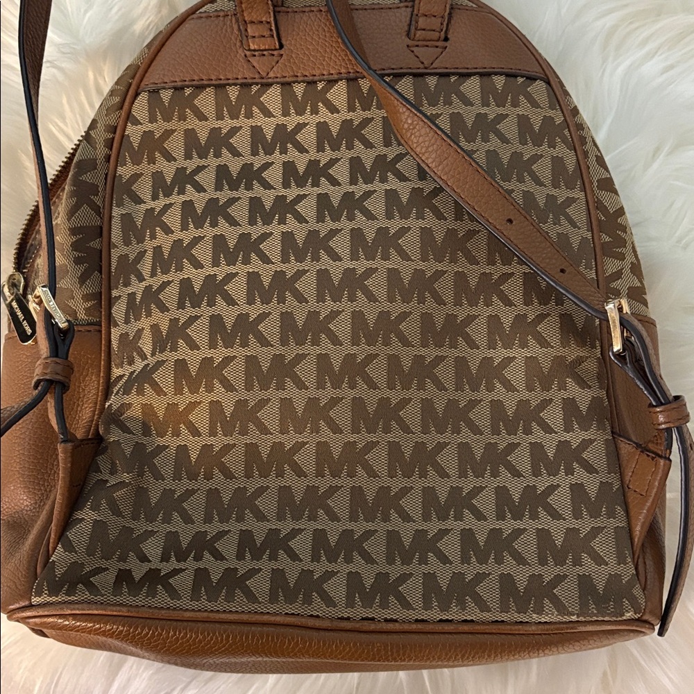 Michael Kors Monogram Brown Backpack - Picture 6 of 9